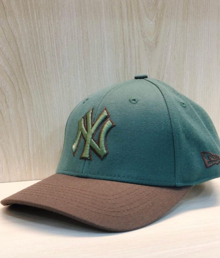 New Era Green And Brown Baseball Cap product image